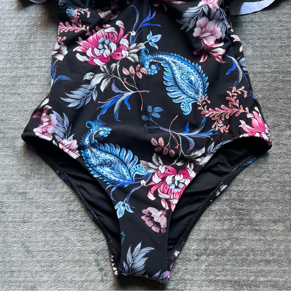 NEW Seafolly Sz 4 Winter Garden C/D Cup Bandeau One Piece Swimsuit Floral Black - Picture 7 of 15